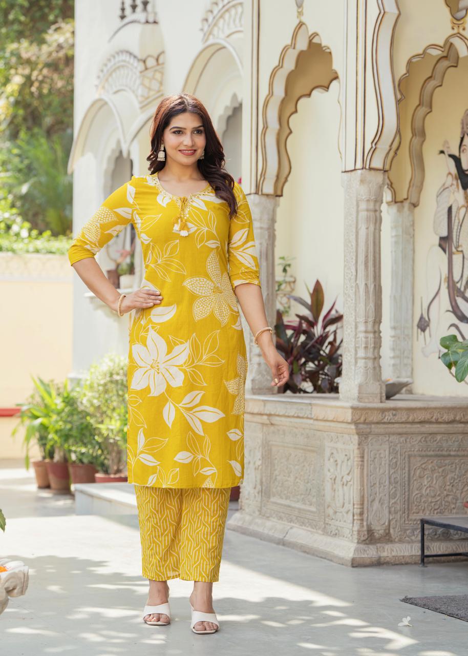 We are here to spread some magic to your ethnic Heavy Cotton (PVCRD82)