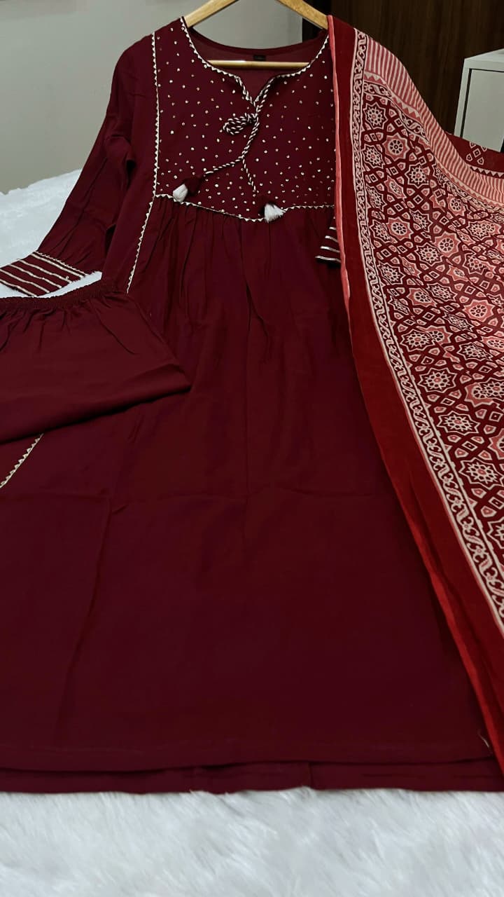 🌹🌹Pure fine Cotton fabric  Kurti with Pant with cotton 100-100 Dupatta🌹🌹(PVCRD03)