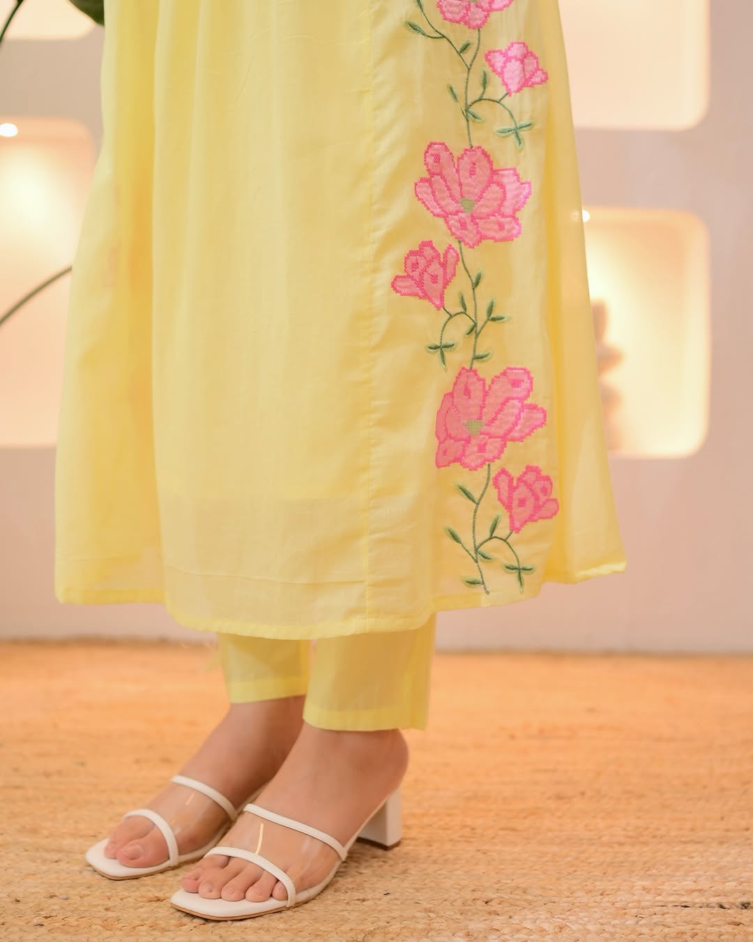 👉🏻👉🏻NEW product LUNCHING super hit  hai dimand product Beutiful Suit Set👈🏻👈🏻(PVCRD17)