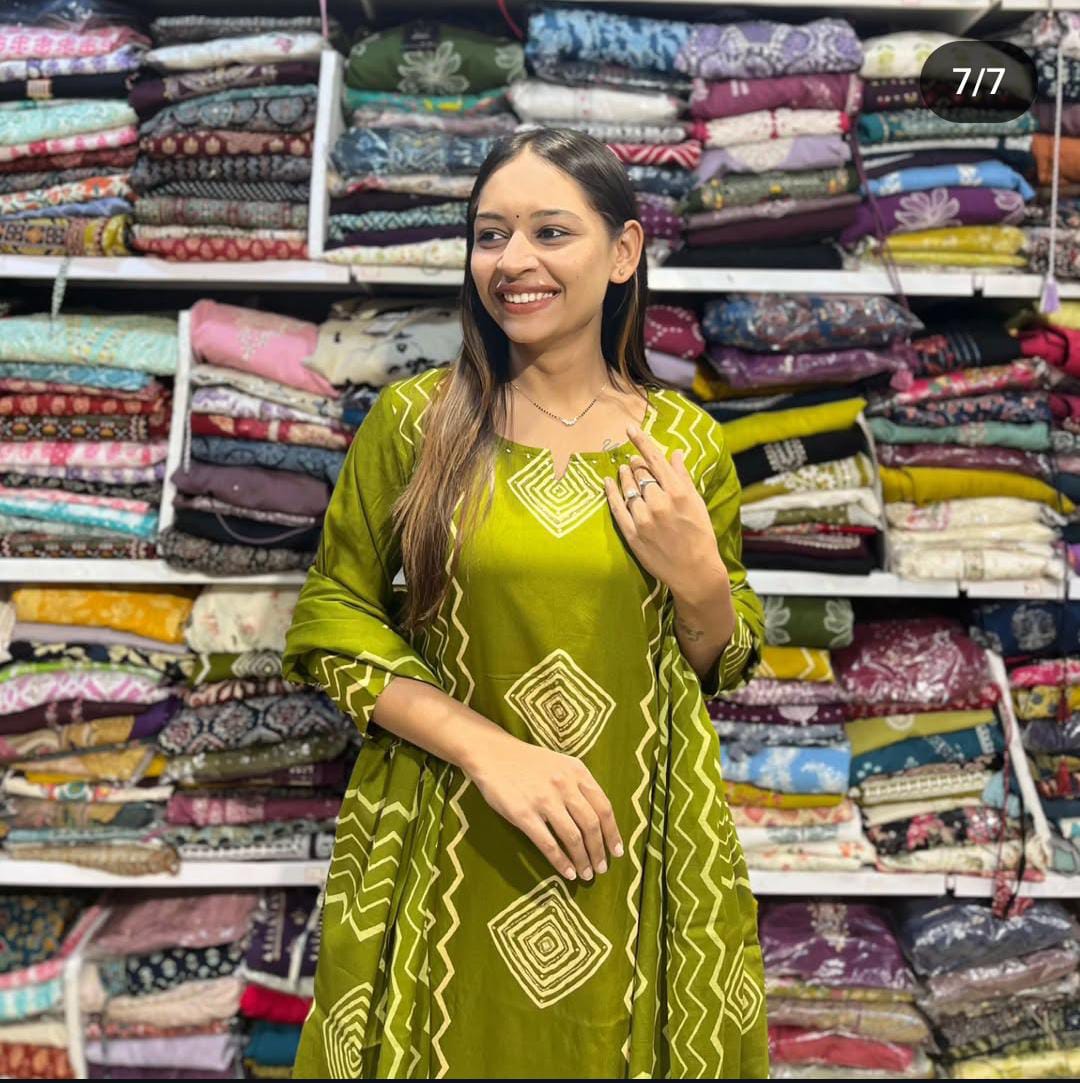 🌹🌹Pure fine Cotton fabric &nbsp; Kurti with Pant with cotton 100-100 Dupatta🌹🌹(PVCRD18)