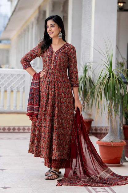Women's printed cotton kurta  pant or dupatta set(PVCRD70)