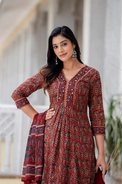 Women's printed cotton kurta  pant or dupatta set(PVCRD70)