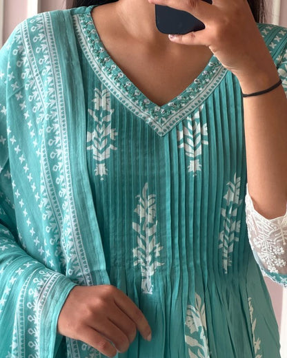 Featuring a chic pleated top with V- neck design and lace detailing, (PVCRD84)