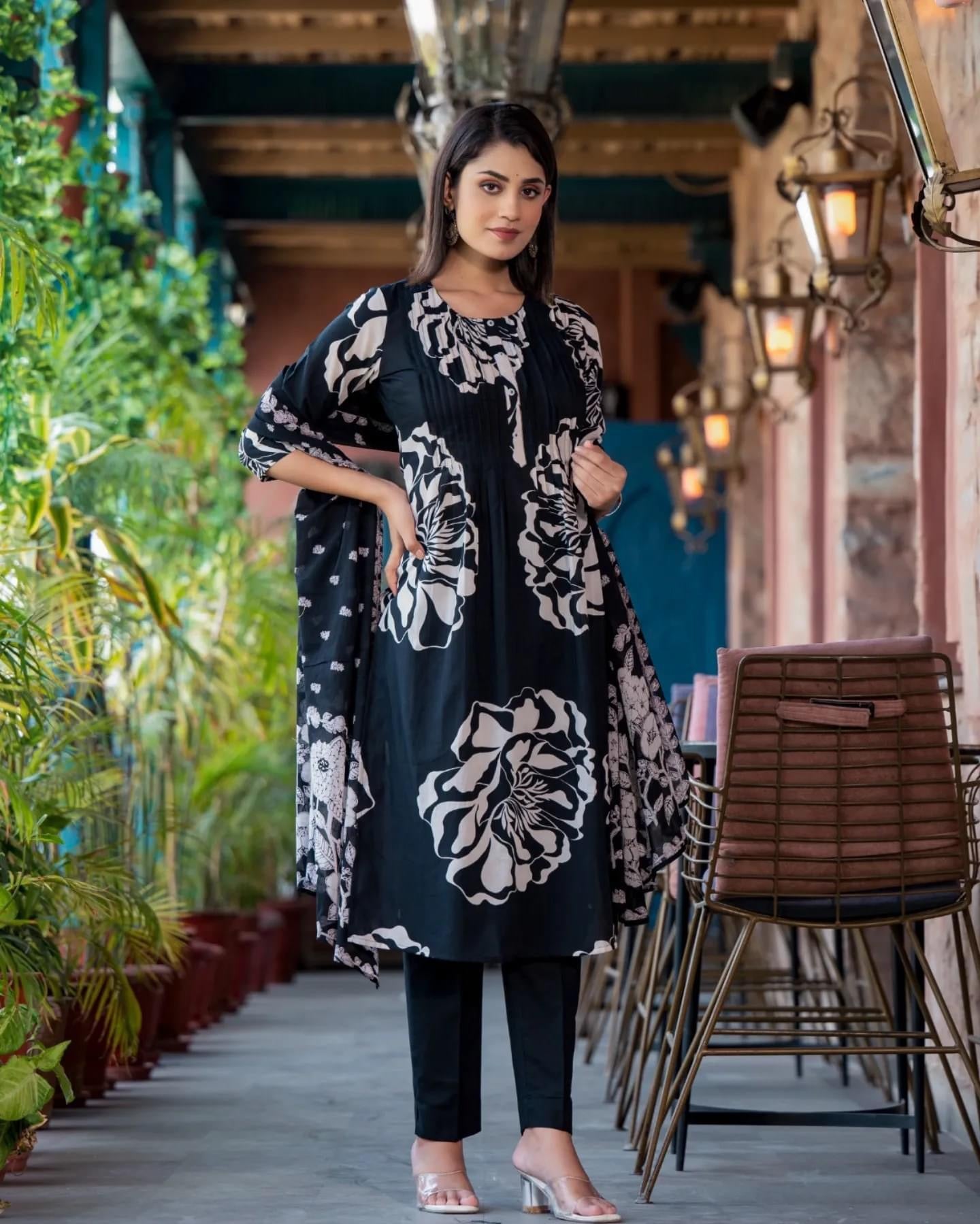 NEW COLOUR LUNCHING Voluminous Beutiful Suit Set (PVCRD94)