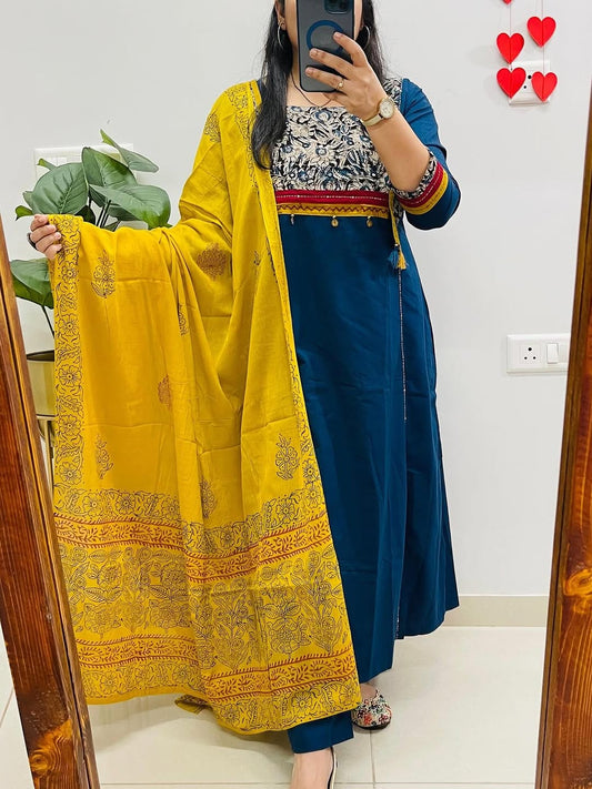 heavy yog work and sika work Kurti with Pant with cotton 100-100 Dupatta(PVCRD102)