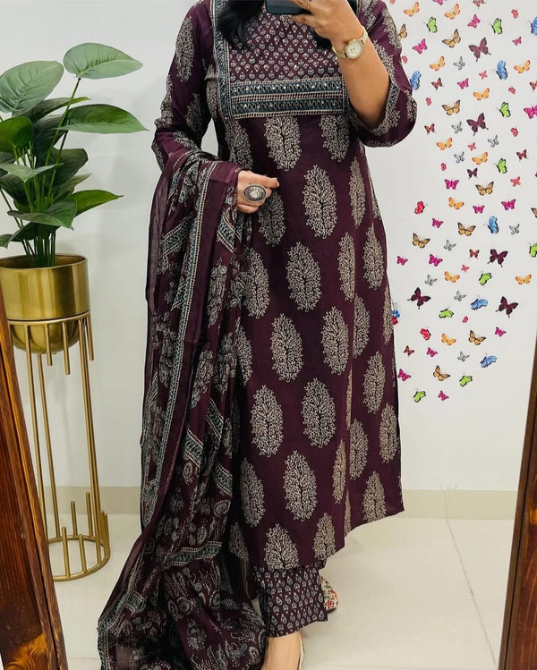 We are here to spread some magic to your ethnic Heavy Cotton (LK05)