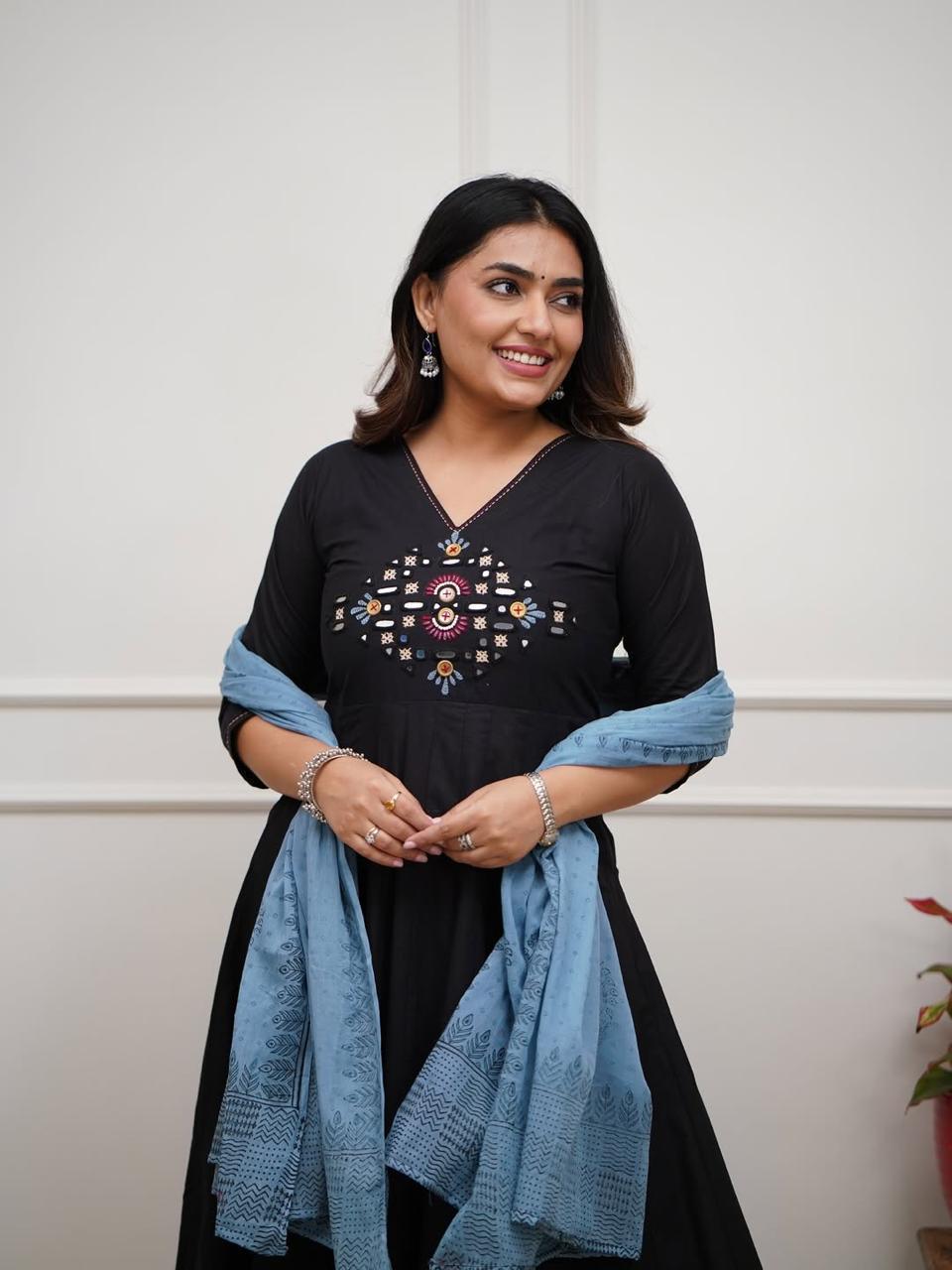 Dazzling Anarkalis with intricate mirror work (KS11)
