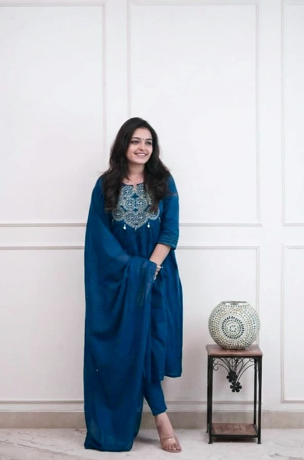 Dazzling Anarkalis with intricate mirror work (KS12)
