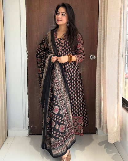 New Arrival Women Pure Cotton Printed Suit Set with Dupatta (PVCRD164)