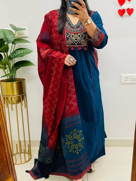 Women's Ethnic Cotton Kurta Pant Dupatta Set